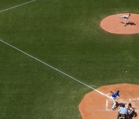 开云体育直播-双城记，当快船的孤注一掷撞上切特的终极救赎—两个平行时空里的唯一性之战