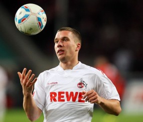 开云体育在线-战术完胜与数据统治，韩国新星闪耀，阿坎吉全能爆发助球队稳稳拿下皇家社会