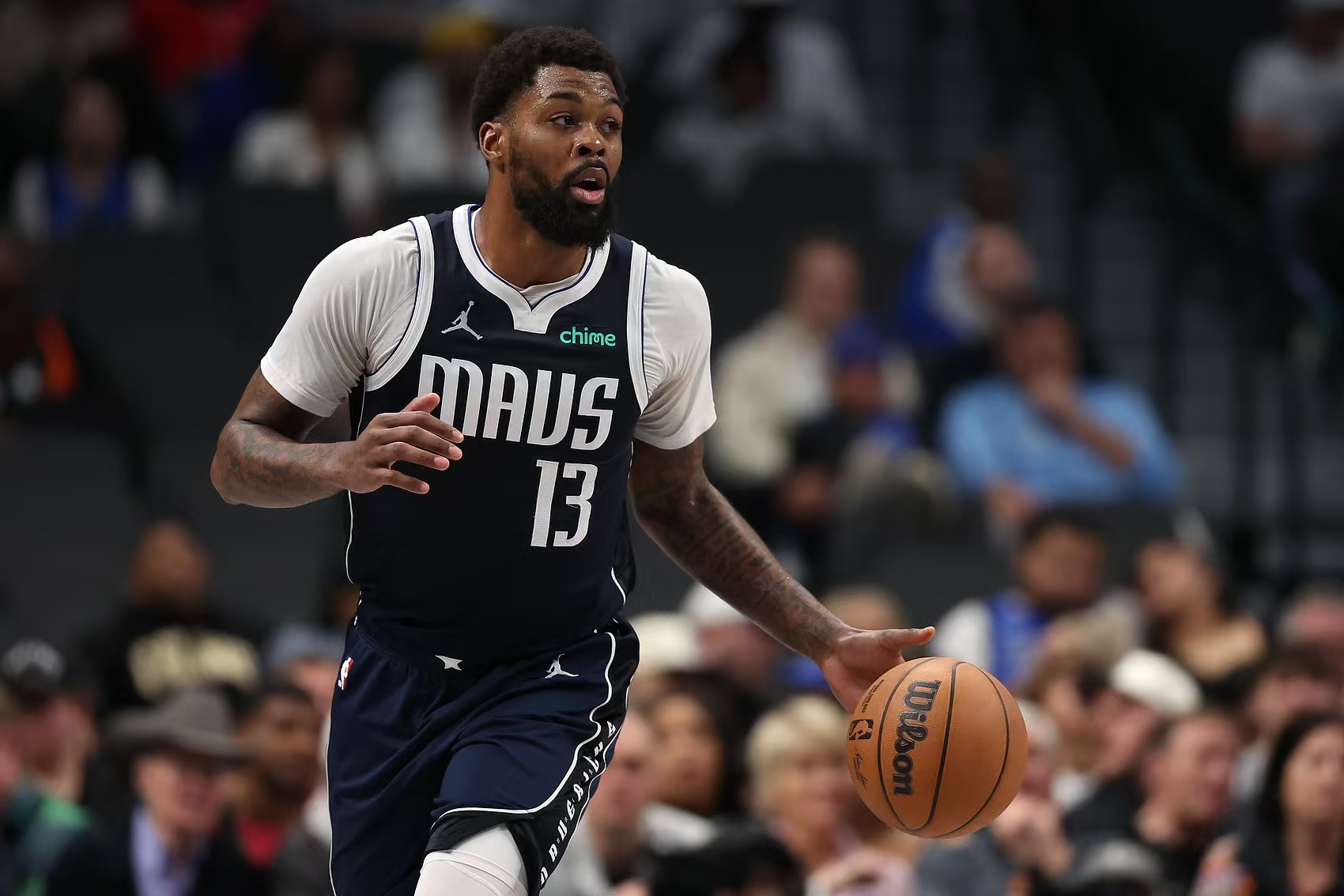 76人横扫独行侠，浓眉哥刷新纪录