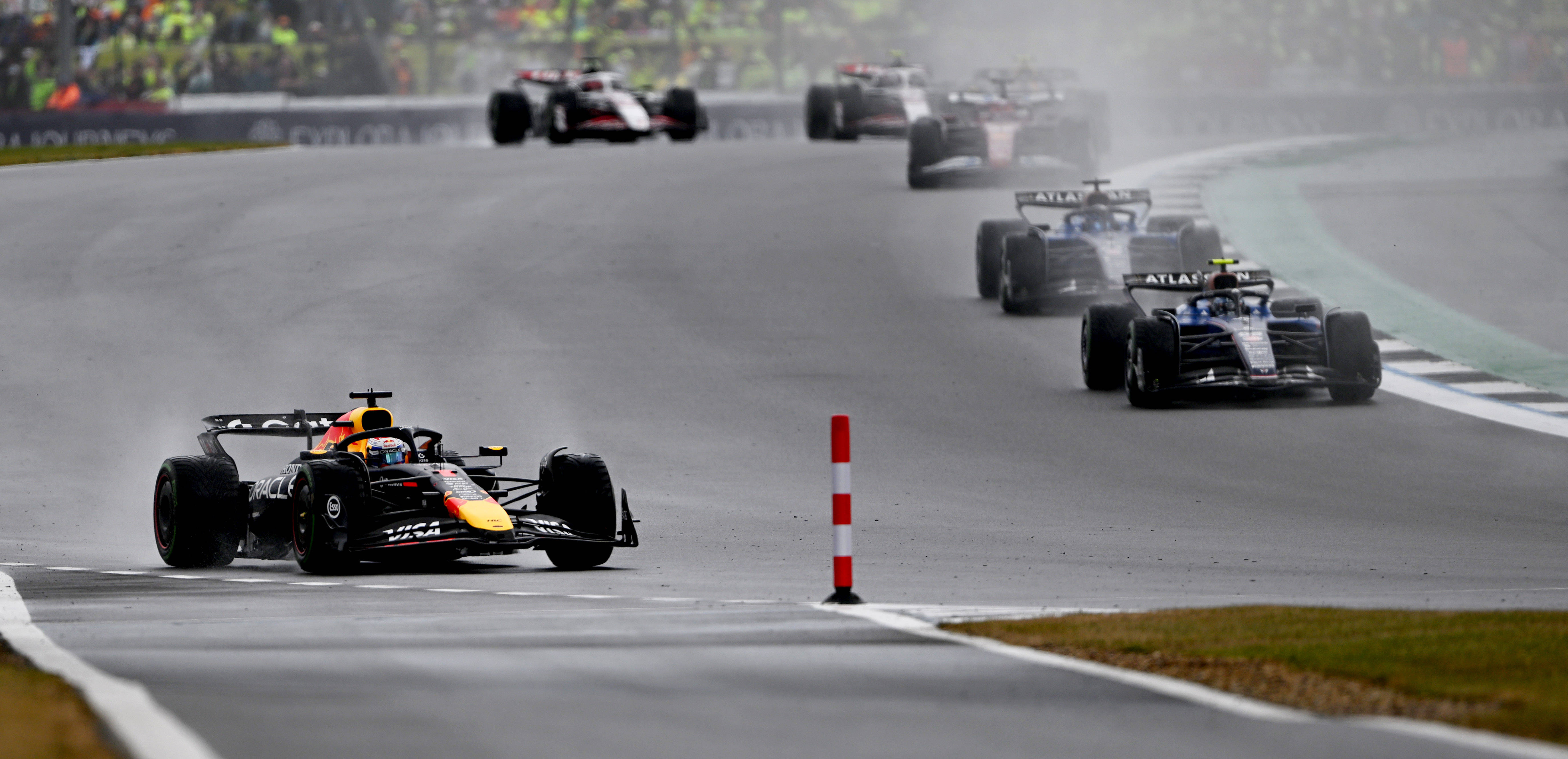 迈凯伦逆转索伯车队，塞恩斯刷新纪录