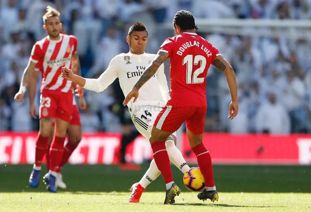 英格兰逆转皇马，戈麦斯扛起全队