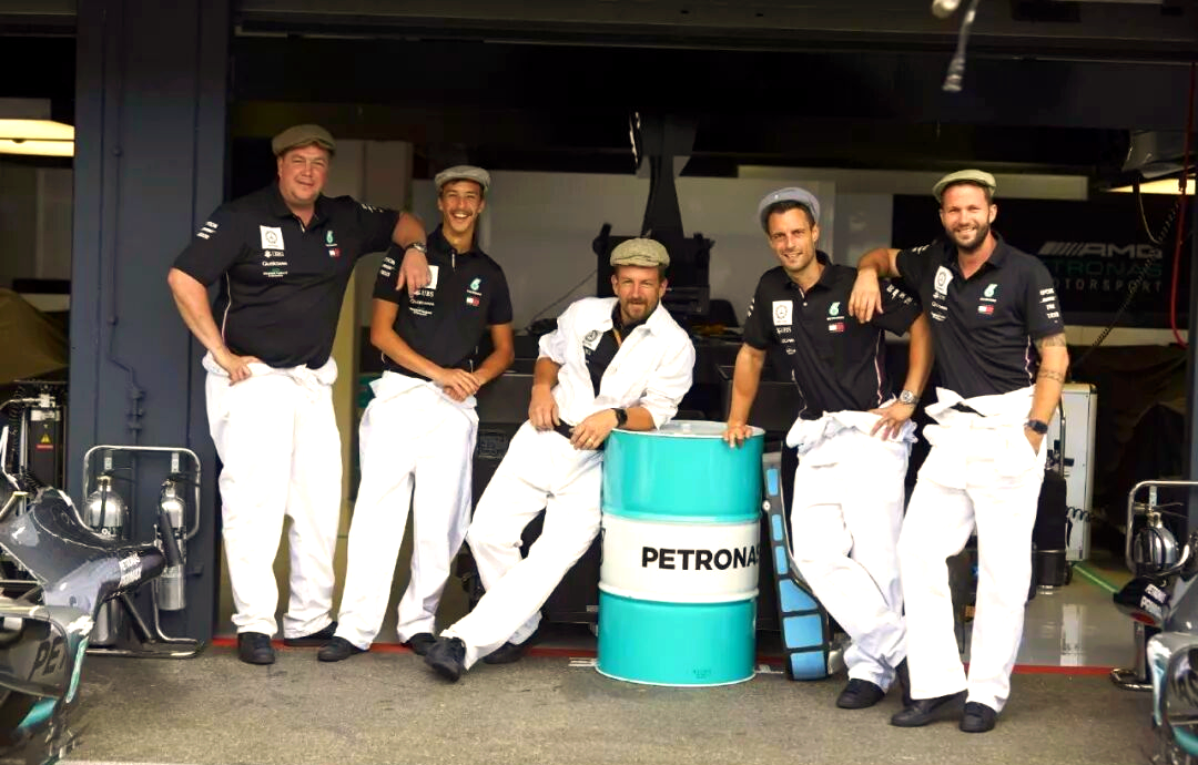 威廉姆斯碾压梅赛德斯,汉密尔顿高光表现 威廉姆斯碾压梅赛德斯,汉密尔顿高光表现