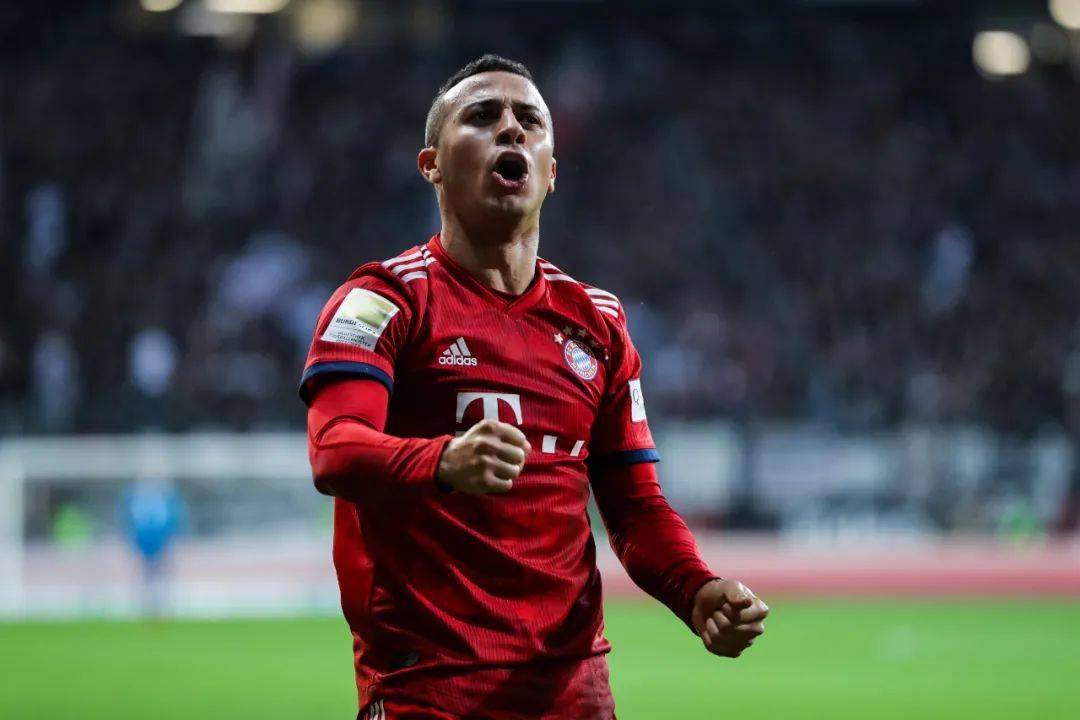 巴萨逆转中国,蒂亚戈惊艳四座 巴萨逆转中国,蒂亚戈惊艳四座