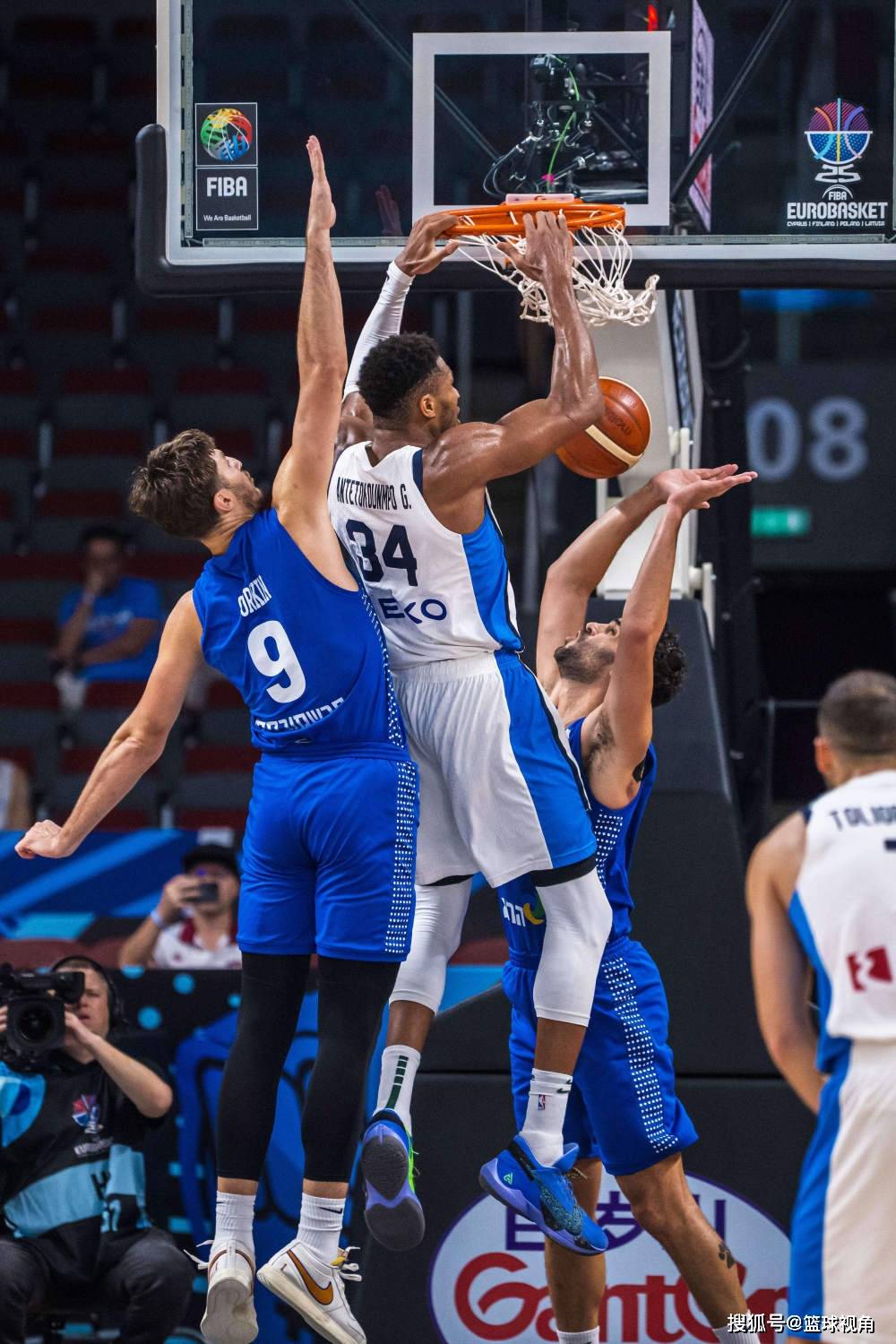 热火B队力克土耳其男篮，库里制霸全场