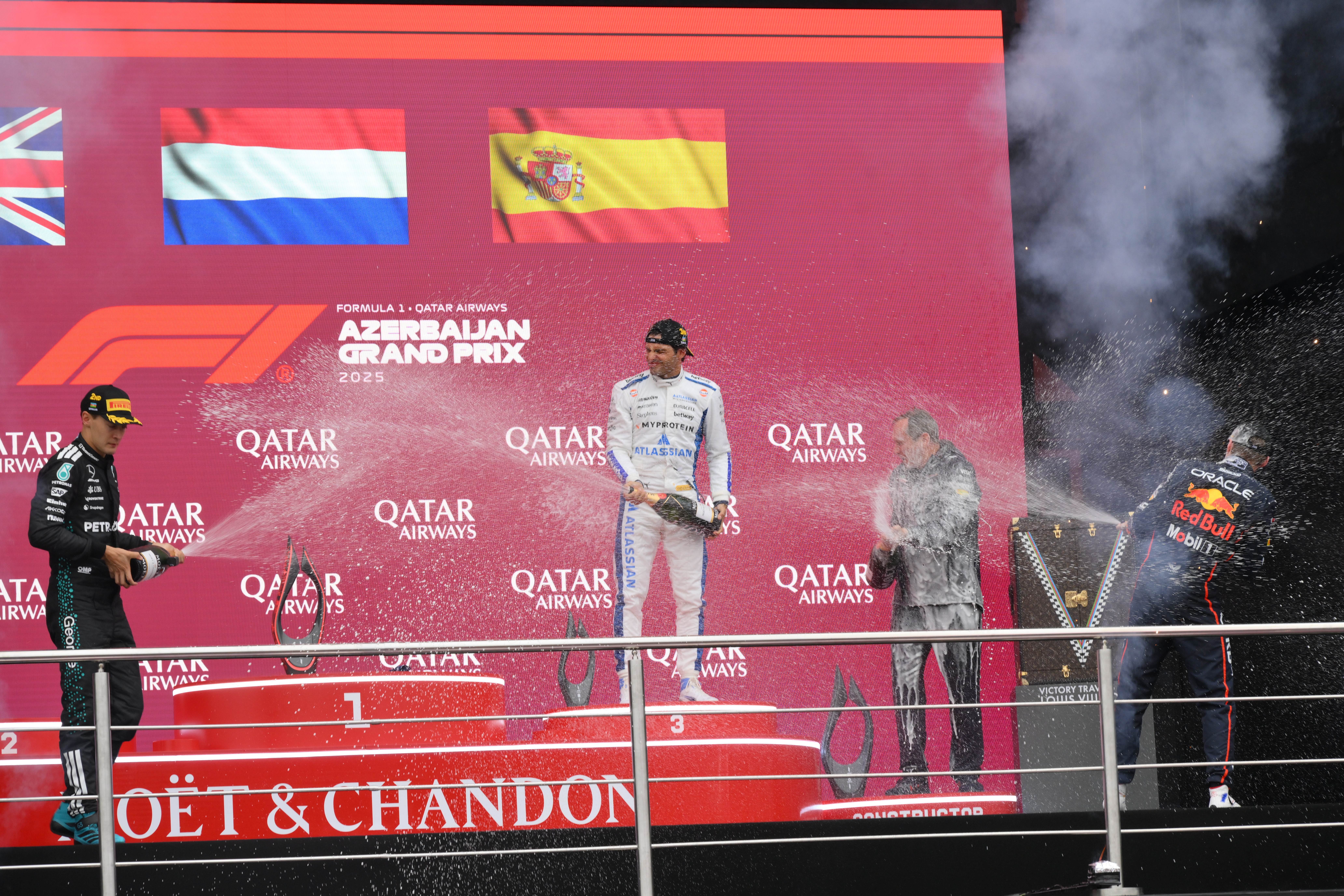 红牛二队轻取哈斯车队,塞恩斯状态火热 红牛二队轻取哈斯车队,塞恩斯状态火热