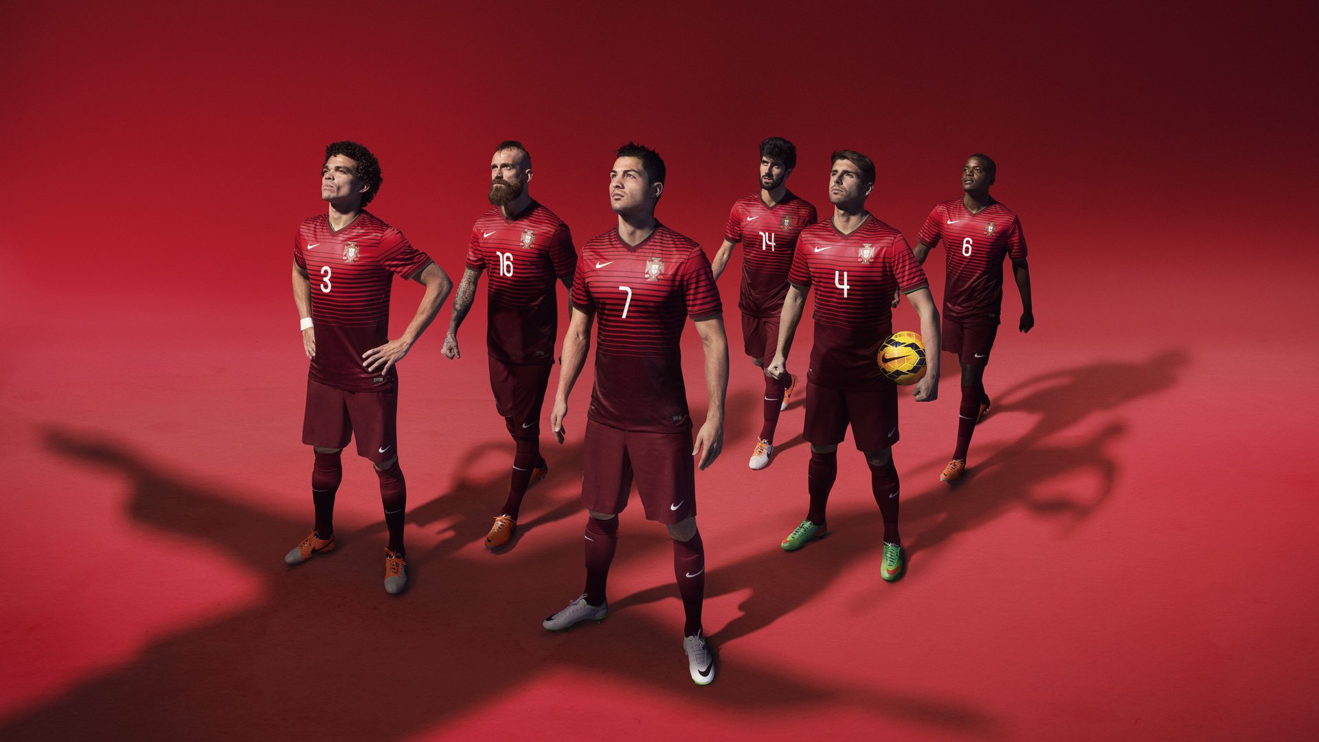 阿森纳鏖战土耳其，哈兰德关键制胜，一场跨越联赛的传奇对决