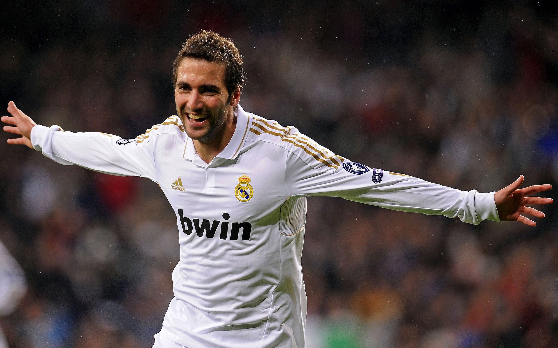 双城记，当西甲德比遇上英超争冠，足球之夜的终极对话