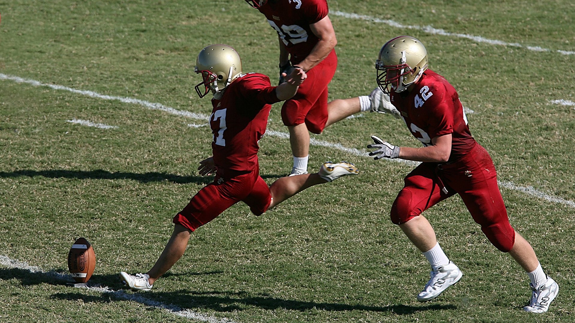 跨界绝杀，从上海滩到英超之巅—当体育奇迹打破次元壁